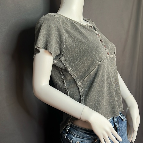 Lucky Brand - L - Grey Crewneck and Half Button Down Top - Picture 3 of 10